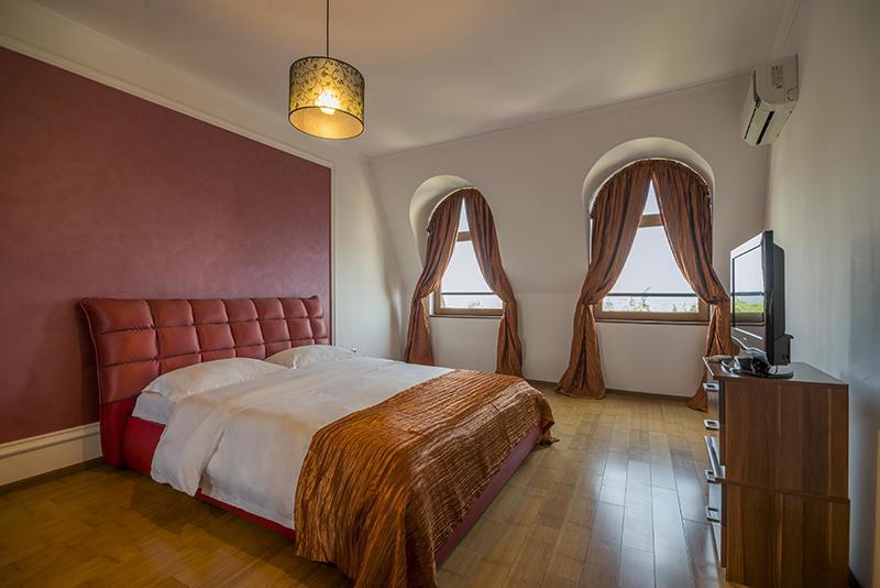Purple Star Apartments Saints Constantine and Helena Bagian luar foto